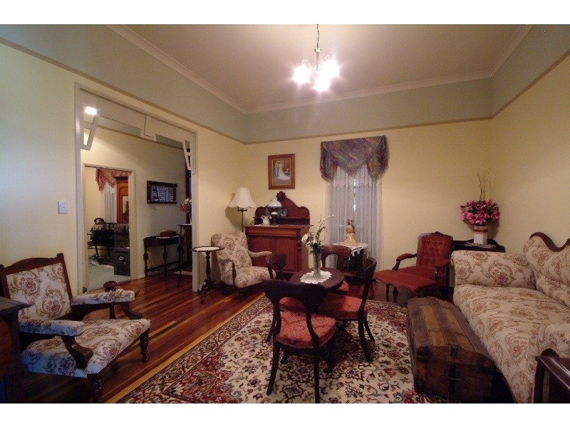 Centenary Heights QLD 4350