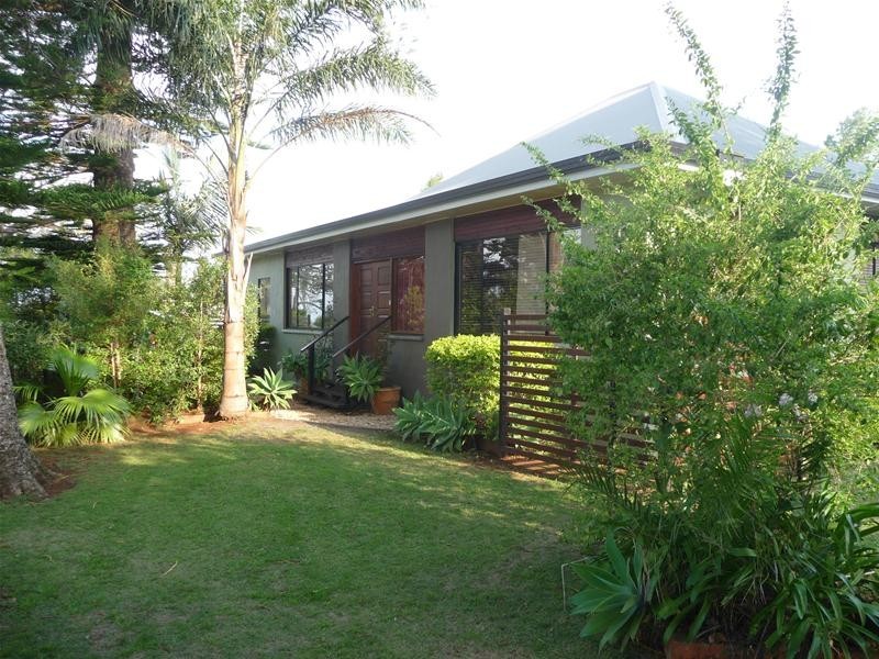 Centenary Heights QLD 4350