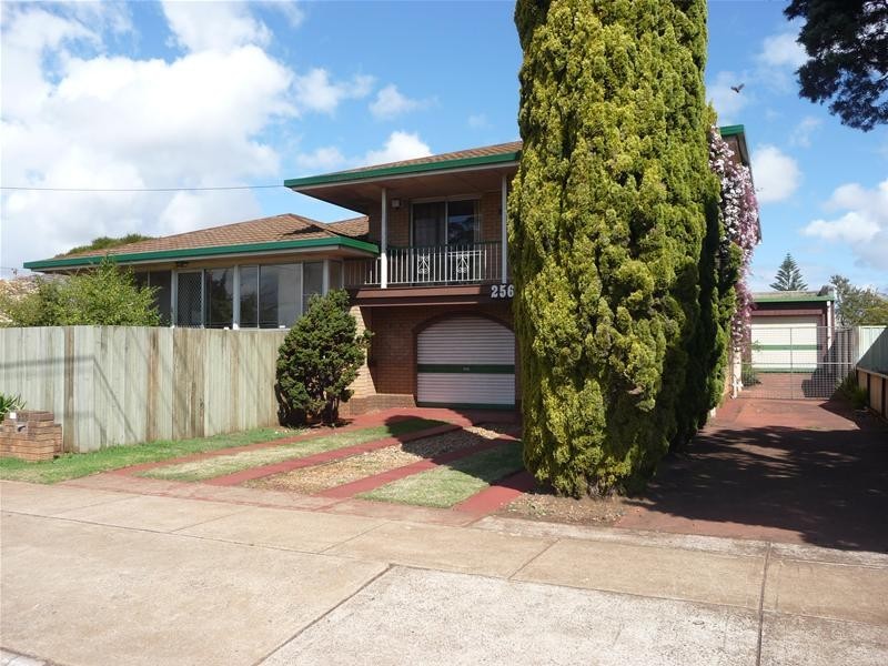 Newtown QLD 4350