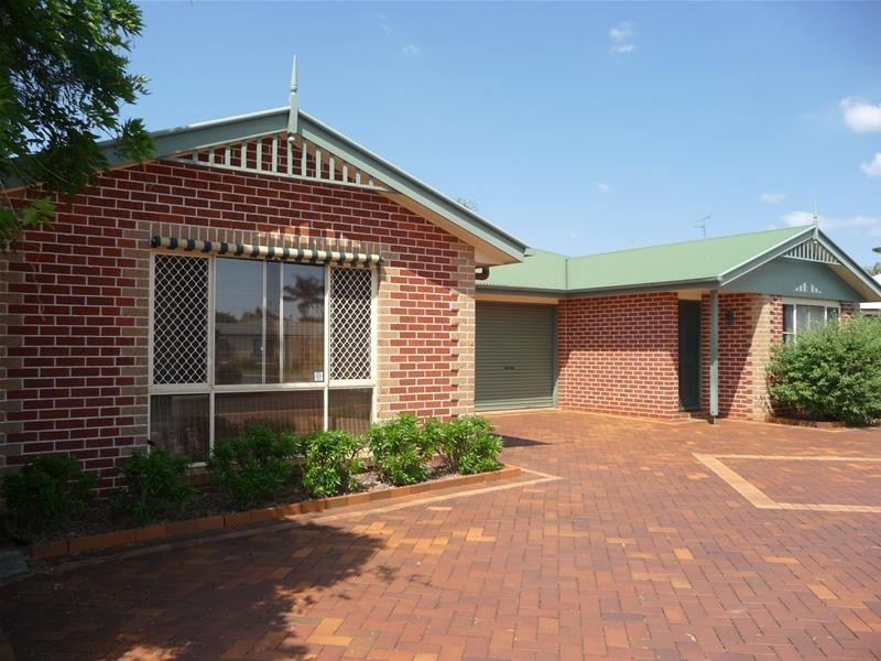 Kearneys Spring QLD 4350