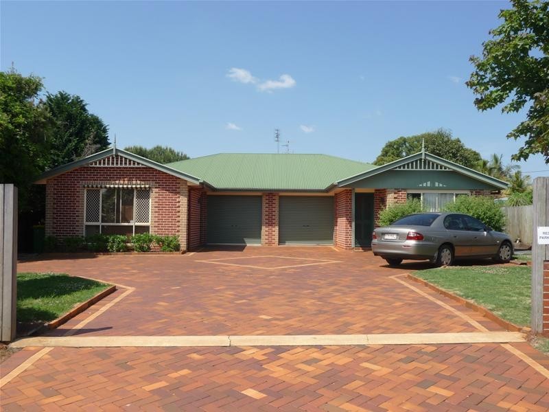 Kearneys Spring QLD 4350