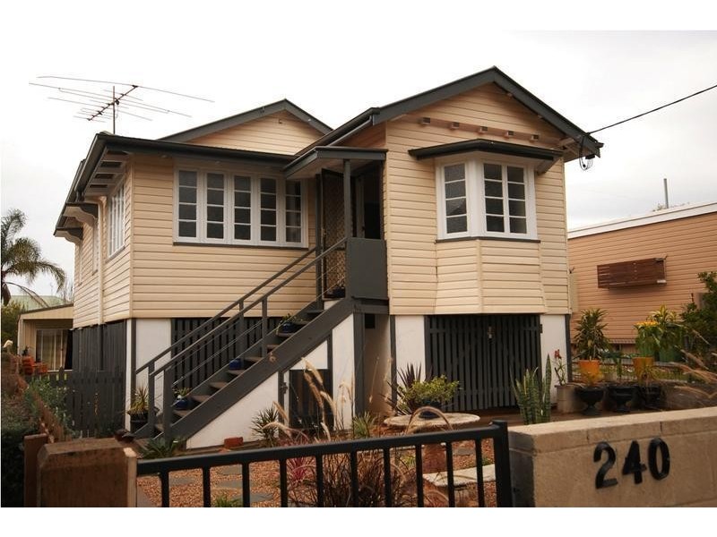 Centenary Heights QLD 4350