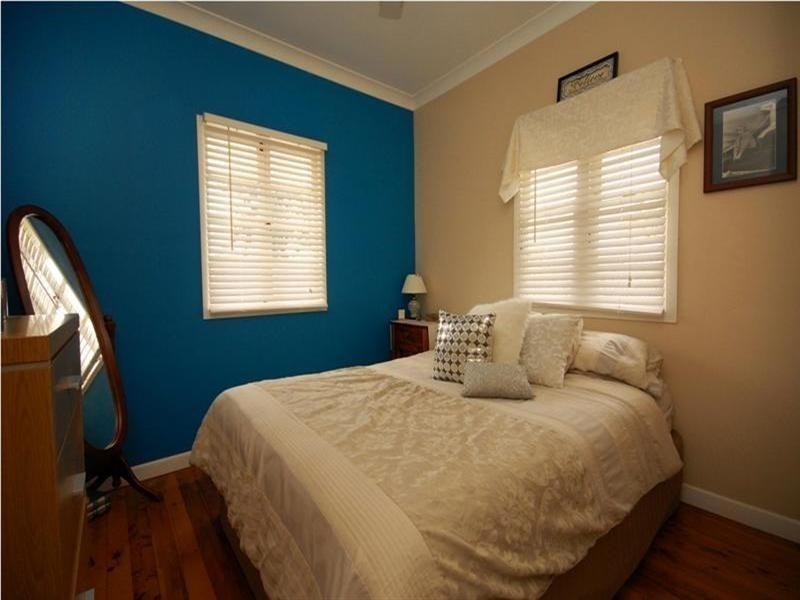Centenary Heights QLD 4350
