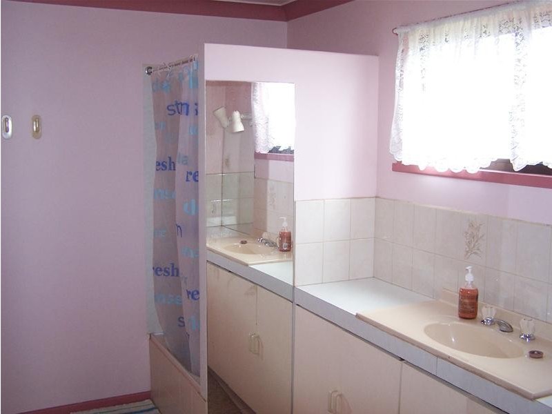 Postmans Ridge QLD 4352