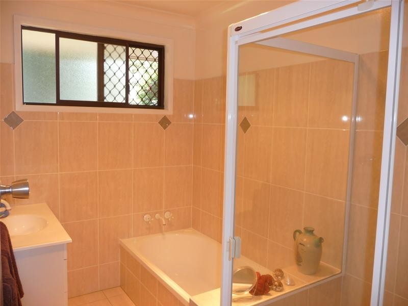 54b Stuart Street, Mount Lofty QLD 4350