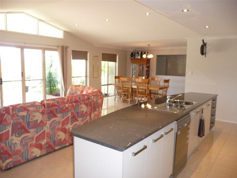 Hodgson Vale QLD 4352