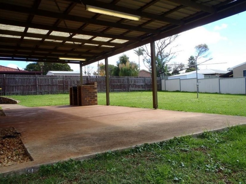 Kearneys Spring QLD 4350