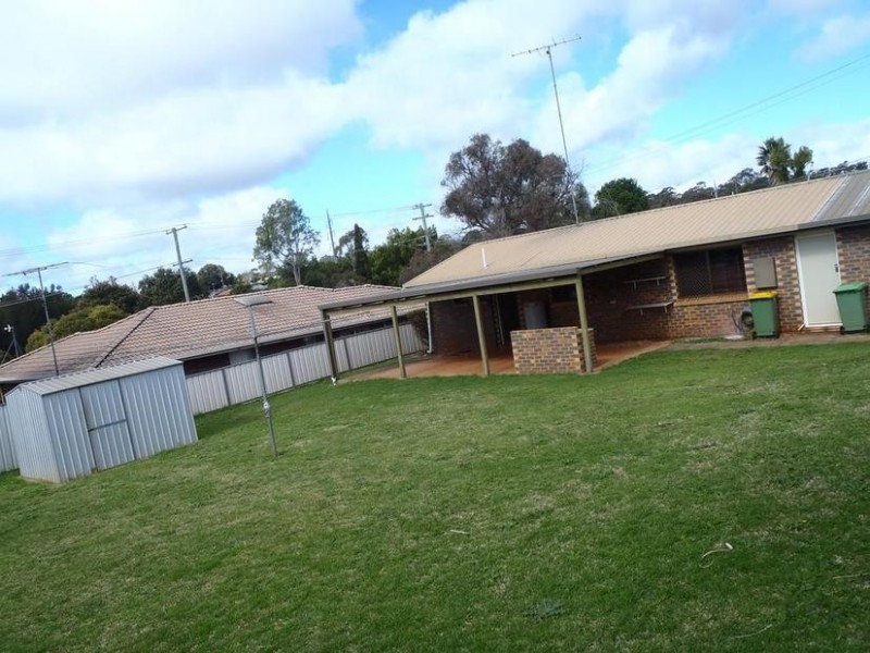 Kearneys Spring QLD 4350