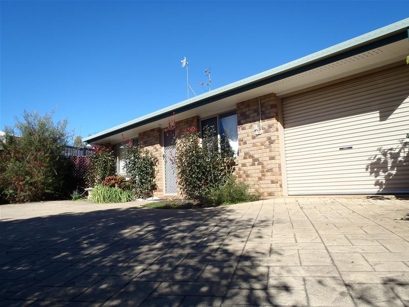 2/5 Quinlan Court, Toowoomba City QLD 4350