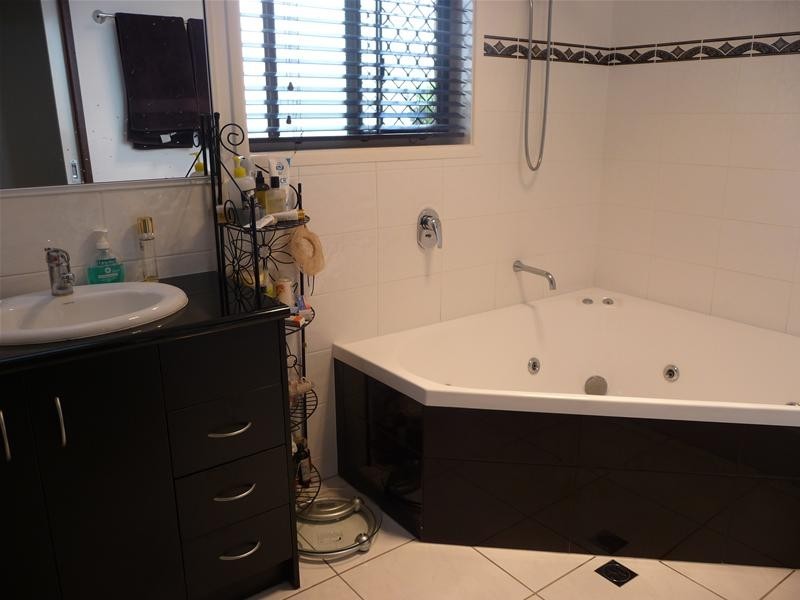 2/5 Quinlan Court, Toowoomba City QLD 4350