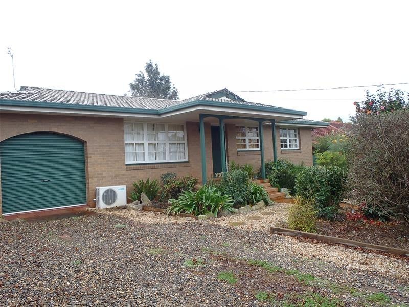 Centenary Heights QLD 4350