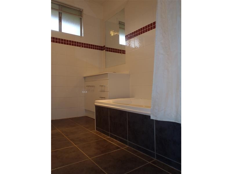 Centenary Heights QLD 4350