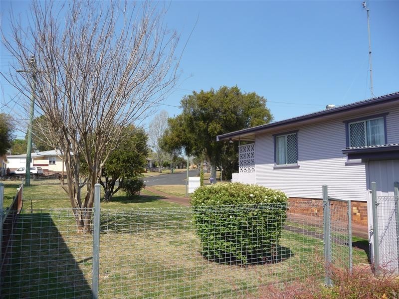 21 Teesdale Avenue, Newtown QLD 4350