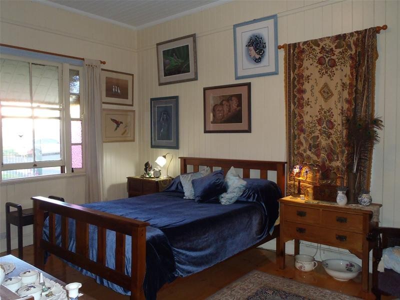 Centenary Heights QLD 4350