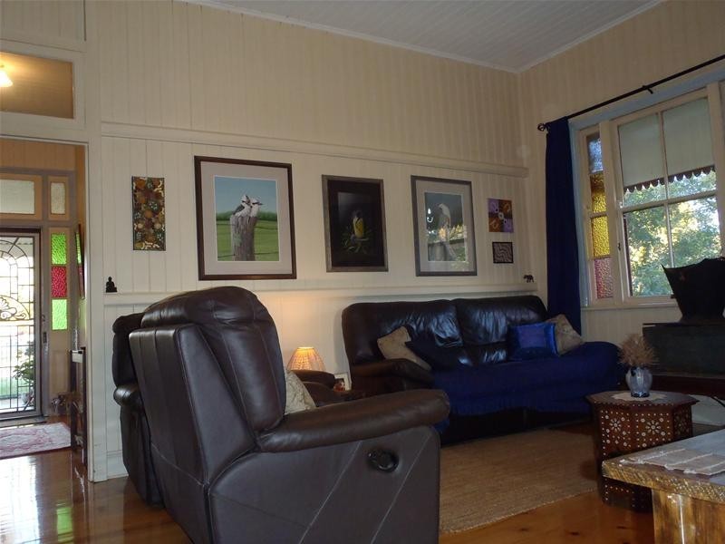 Centenary Heights QLD 4350