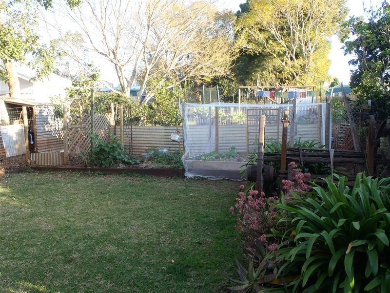 Centenary Heights QLD 4350