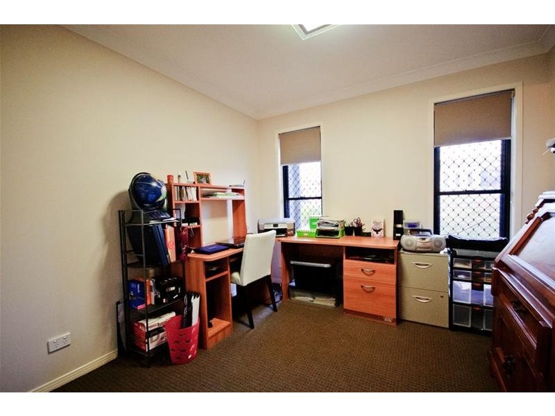 1 Koel Crescent, Highfields QLD 4352