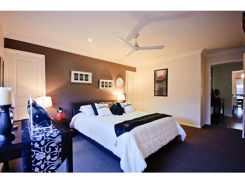 1 Koel Crescent, Highfields QLD 4352