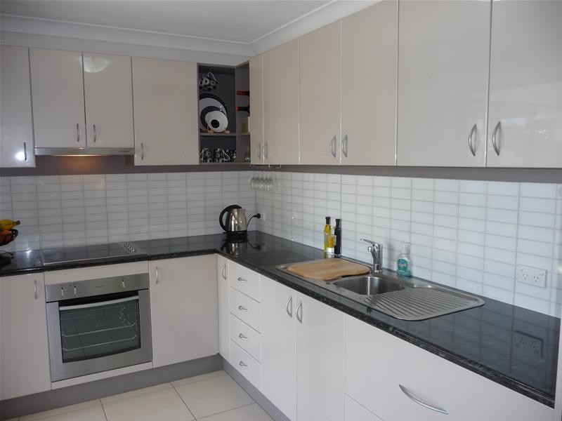 Centenary Heights QLD 4350