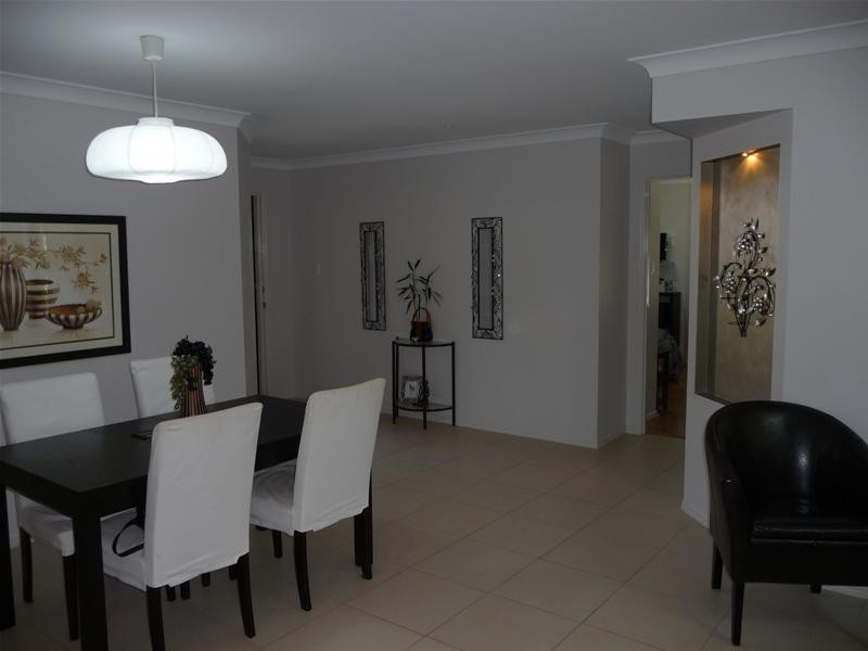 Centenary Heights QLD 4350
