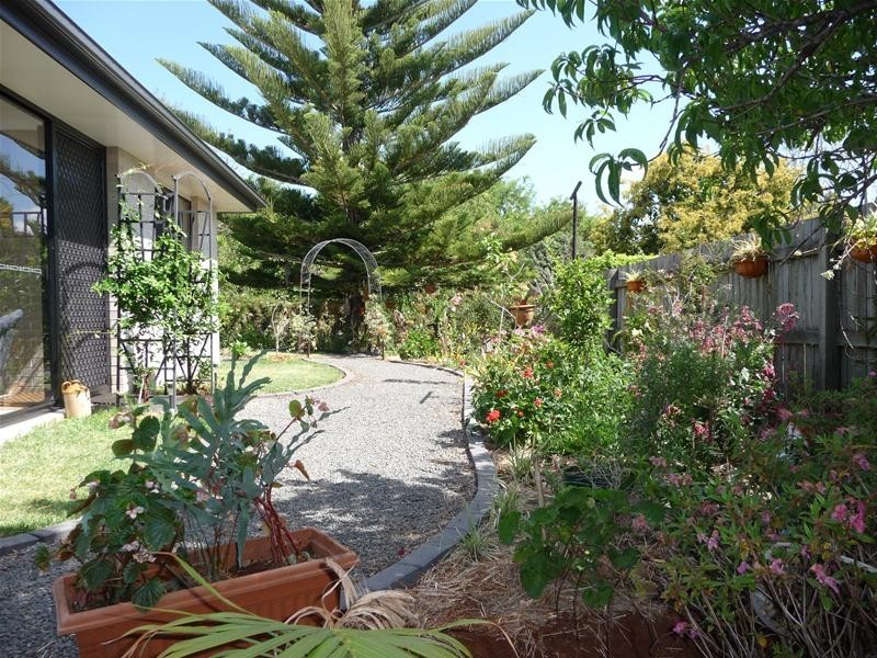 Centenary Heights QLD 4350