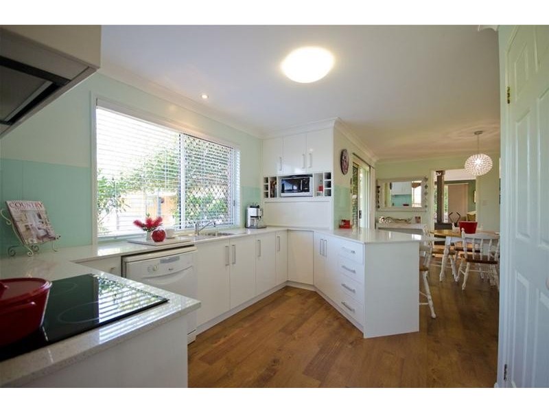 13 Skyline Drive, Blue Mountain Heights QLD 4350