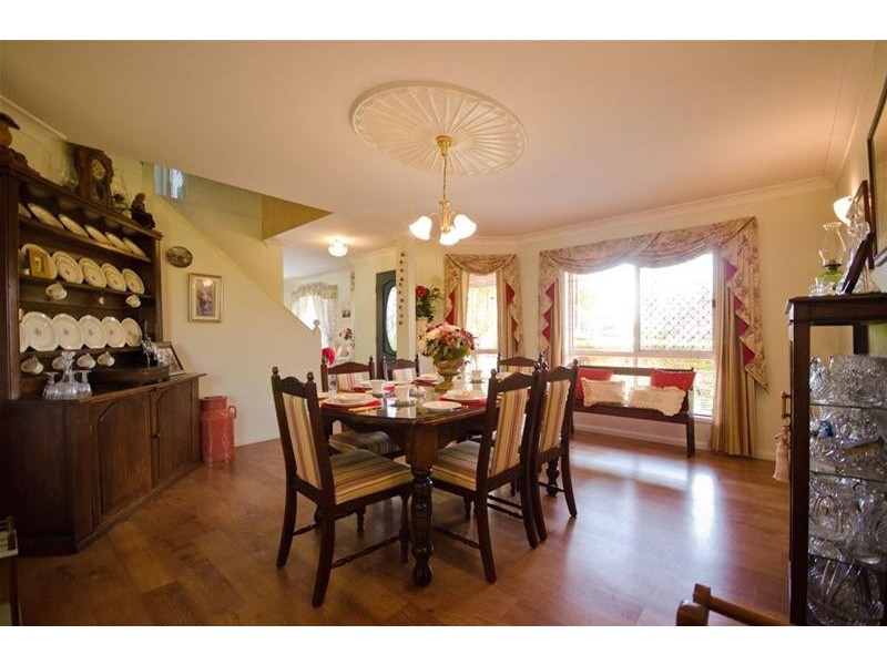 13 Skyline Drive, Blue Mountain Heights QLD 4350