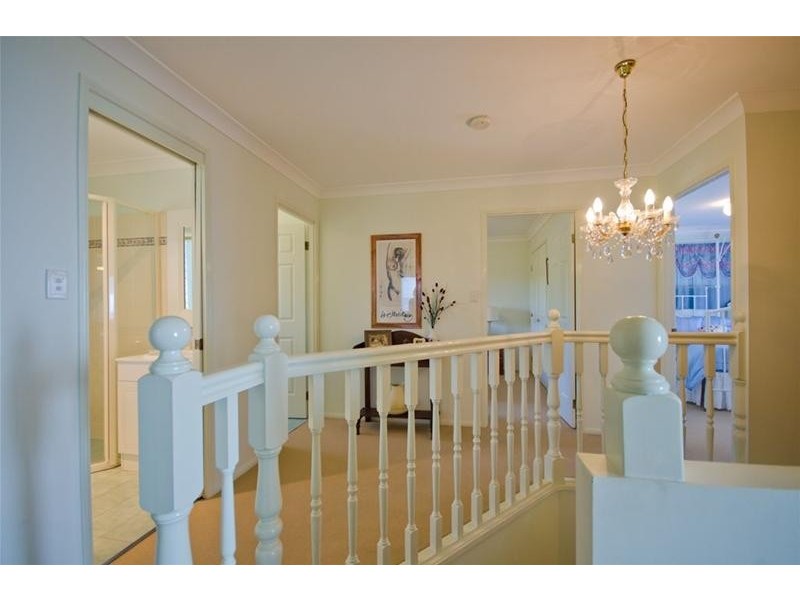 13 Skyline Drive, Blue Mountain Heights QLD 4350