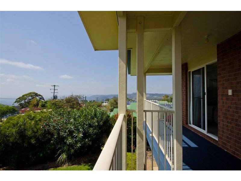 13 Skyline Drive, Blue Mountain Heights QLD 4350