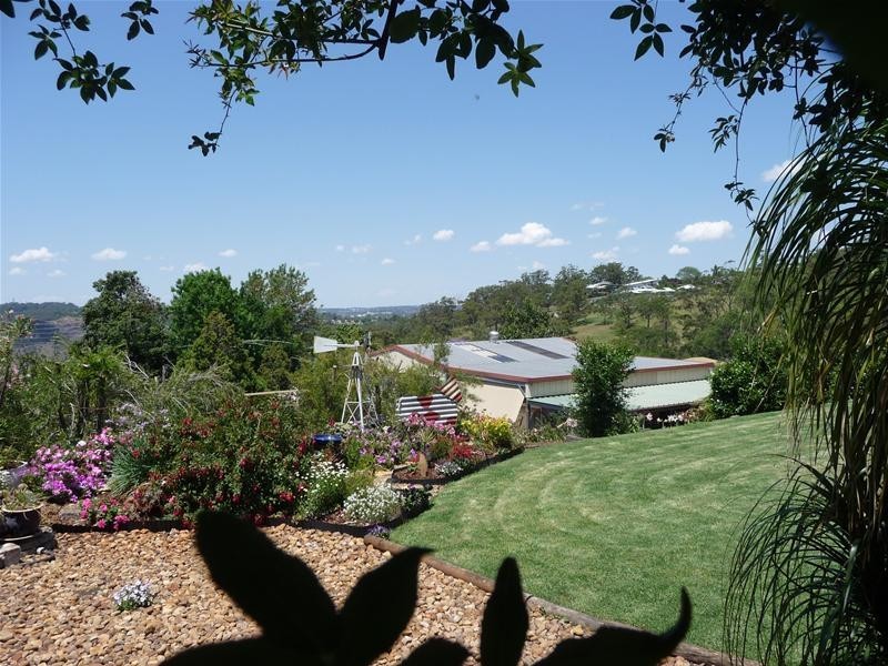 13 Skyline Drive, Blue Mountain Heights QLD 4350