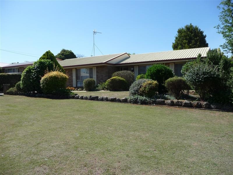 Kearneys Spring QLD 4350