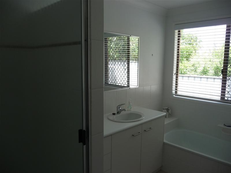 3 Mollison Court, Wilsonton QLD 4350