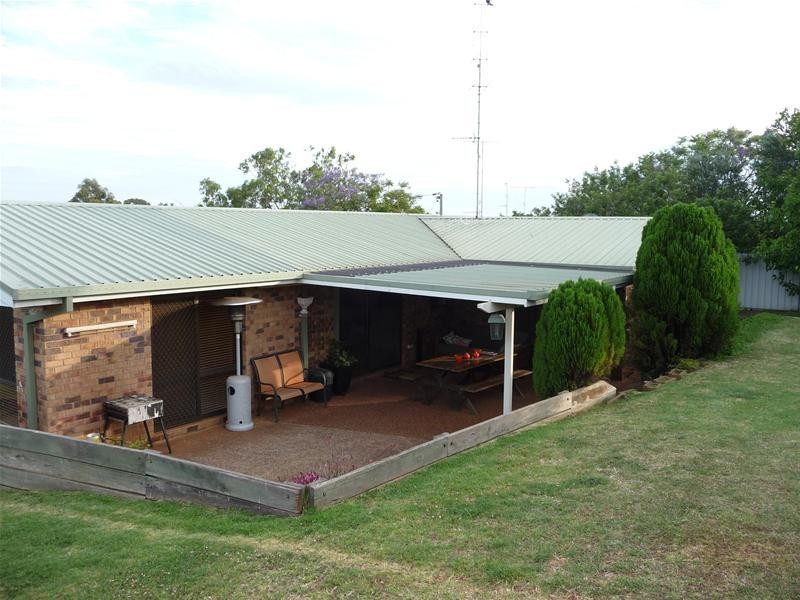3 Mollison Court, Wilsonton QLD 4350