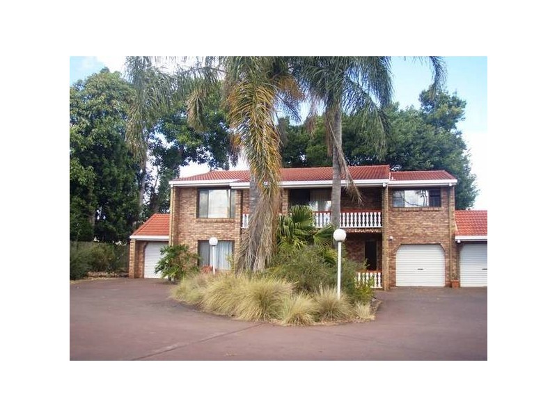 Centenary Heights QLD 4350