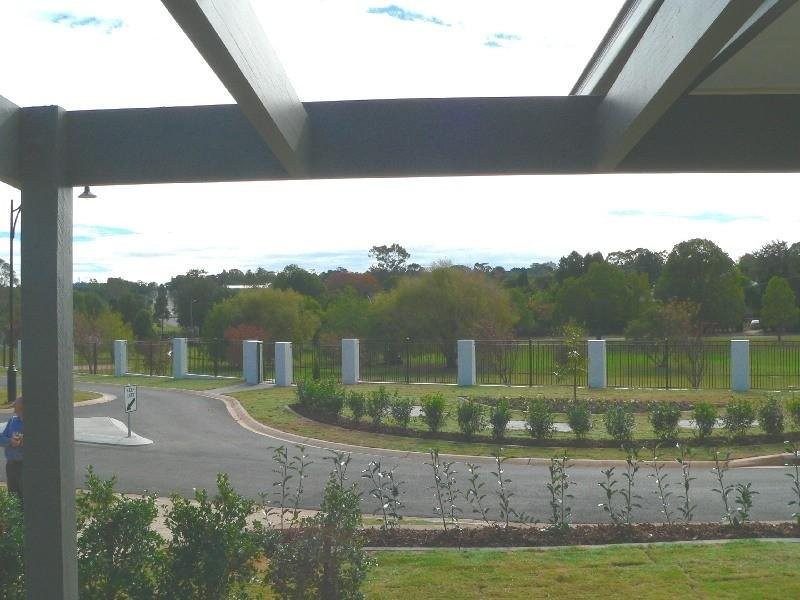 Centenary Heights QLD 4350