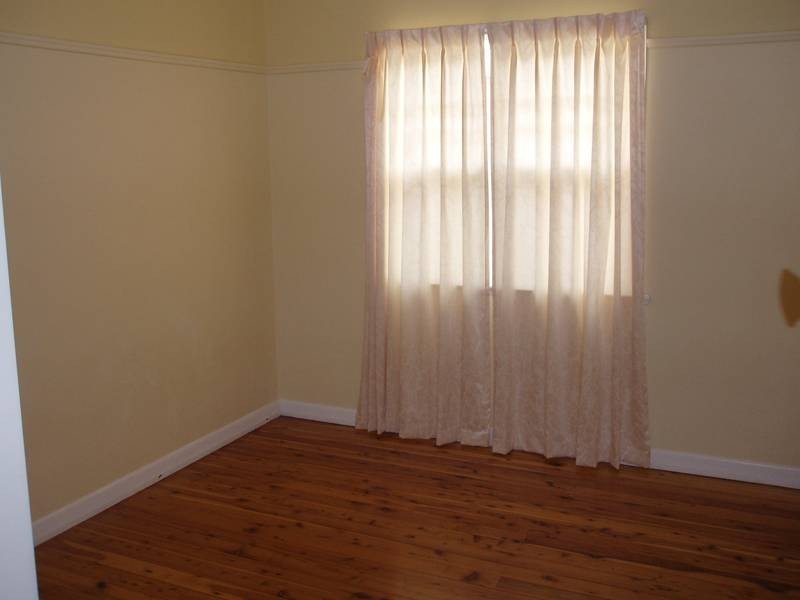 43 CRANLEY STREET, Centenary Heights QLD 4350