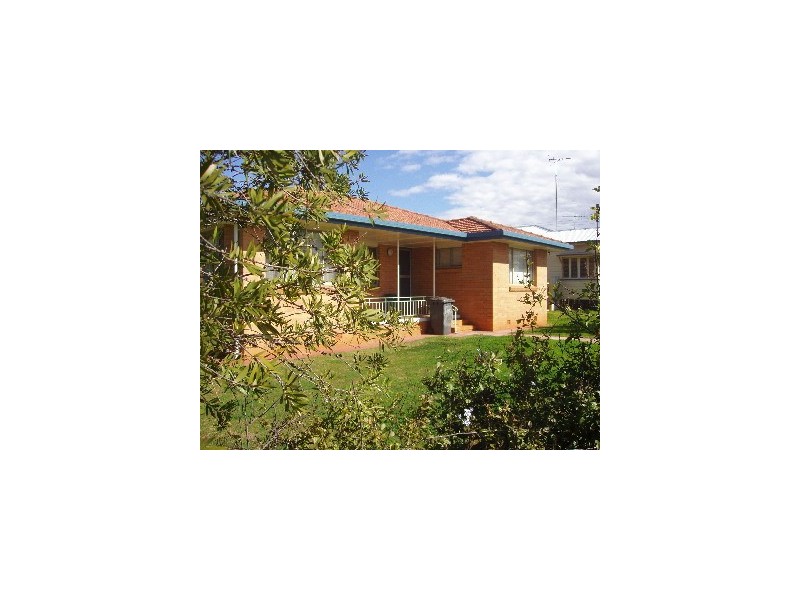 230 Taylor Street, Newtown QLD 4350