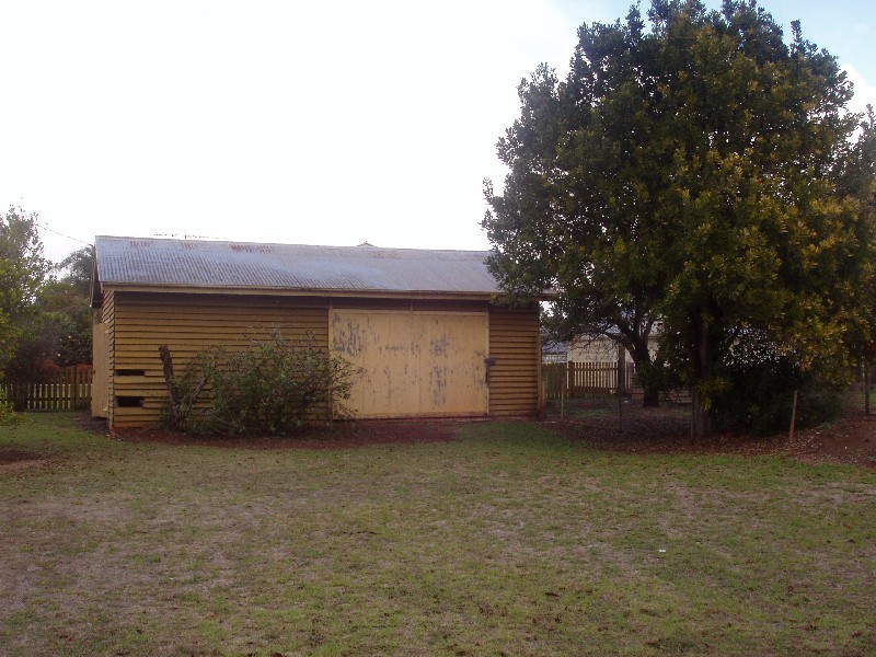 230 Taylor Street, Newtown QLD 4350