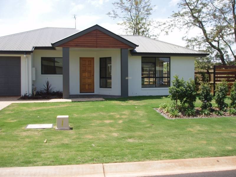 Centenary Heights QLD 4350