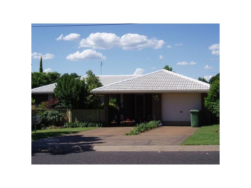 Centenary Heights QLD 4350