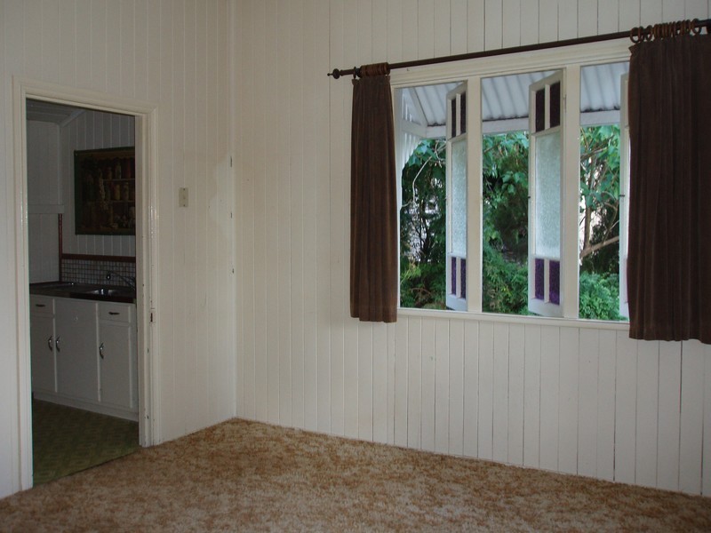 Mount Lofty QLD 4350