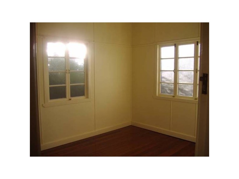 Centenary Heights QLD 4350