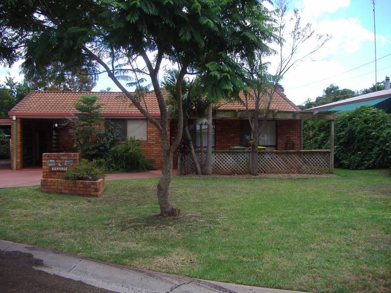 1/19 EUNICE COURT, Kearneys Spring QLD 4350