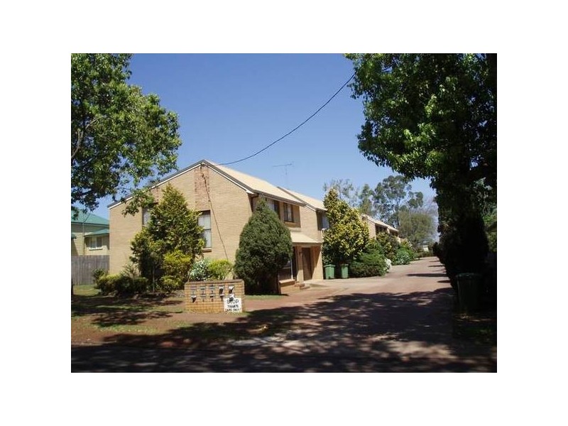 Mount Lofty QLD 4350