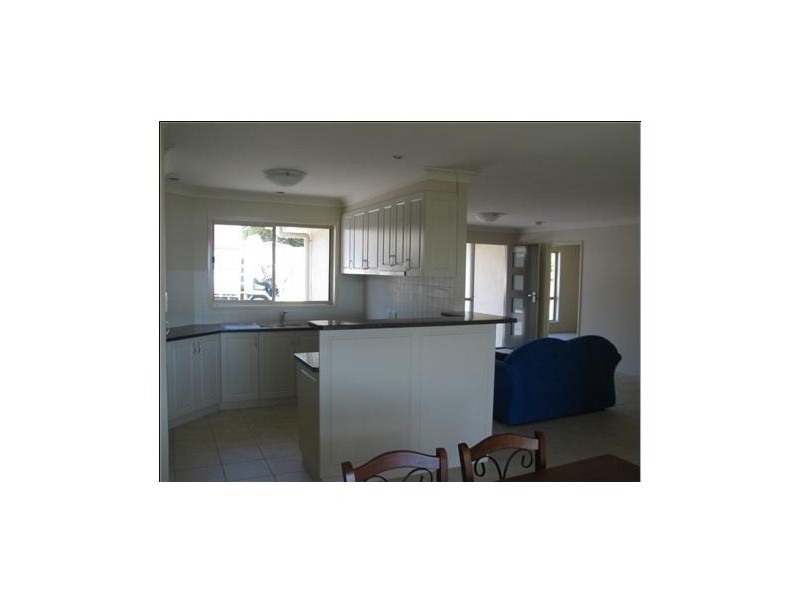 3/15a MARY STREET, Mount Lofty QLD 4350
