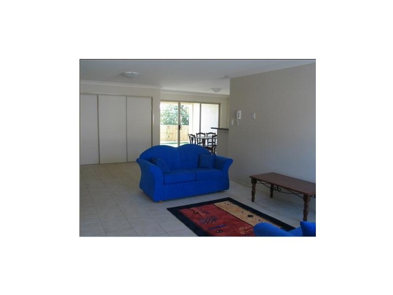 3/15a MARY STREET, Mount Lofty QLD 4350