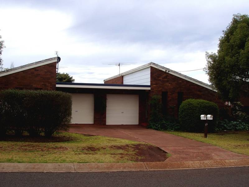 1/33 WUTH STREET, Darling Heights QLD 4350