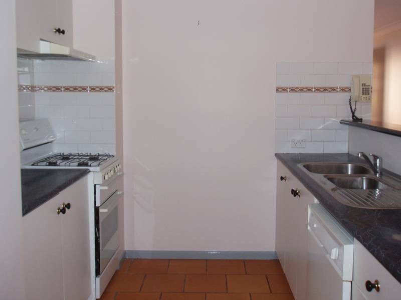 11/2 ROSER CLOSE, Kearneys Spring QLD 4350