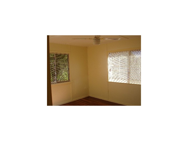 Centenary Heights QLD 4350