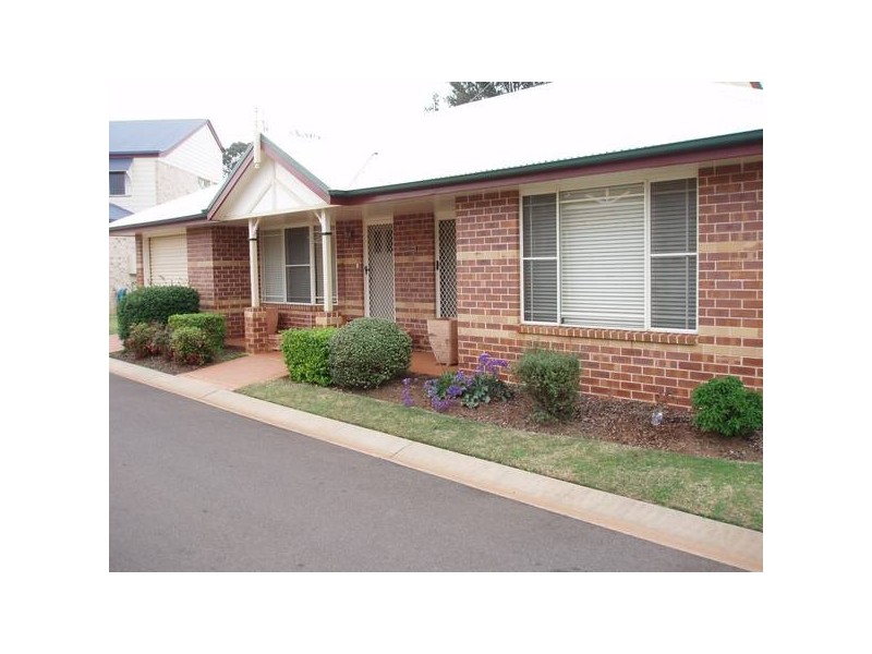 Centenary Heights QLD 4350